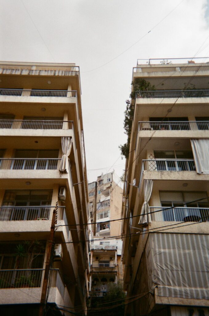 © Karin Gruber Ein Wohnblock in Beirut.