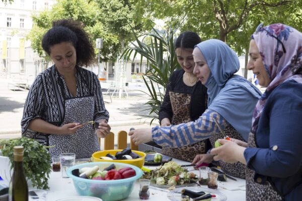 Let's talk Food - Nourhan Maayouf